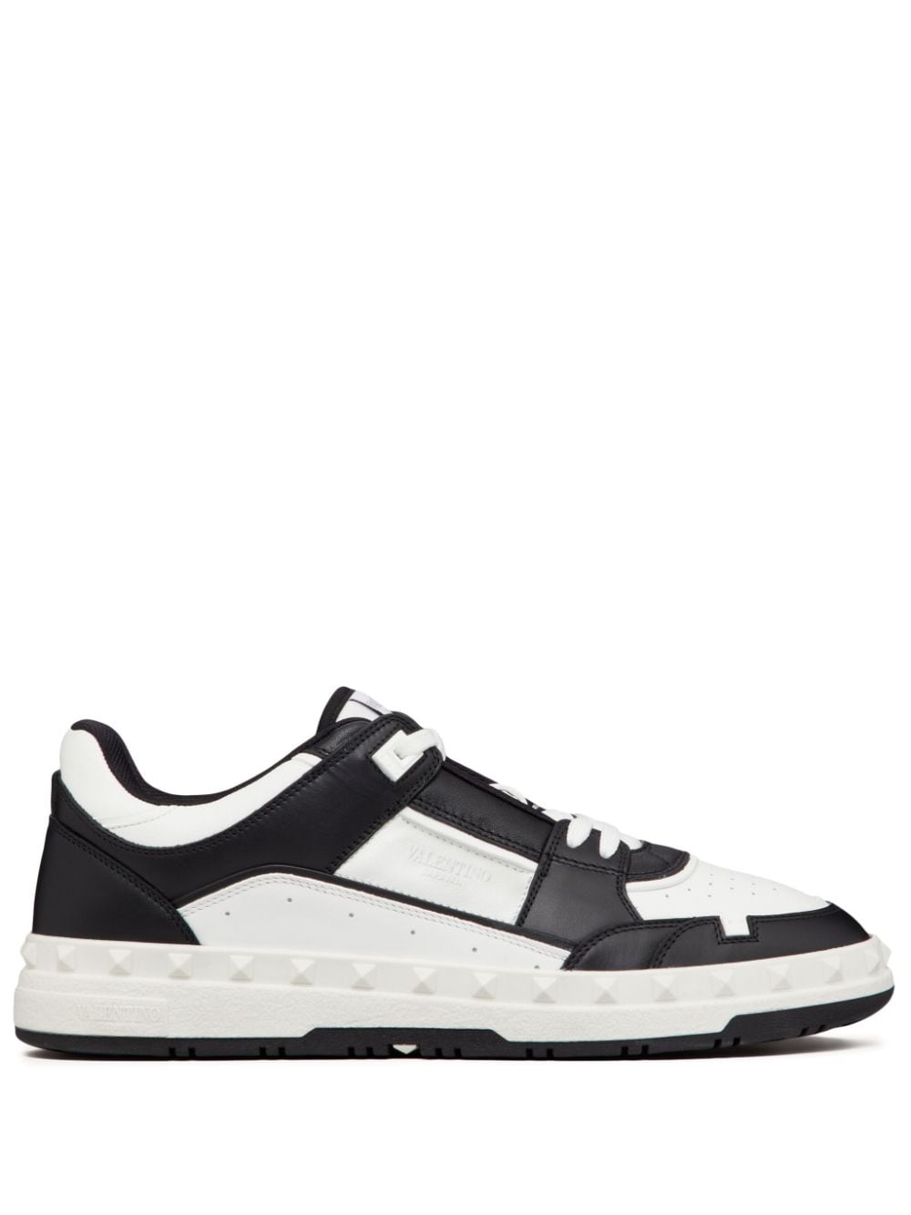 Valentino Garavani Sneakers Black