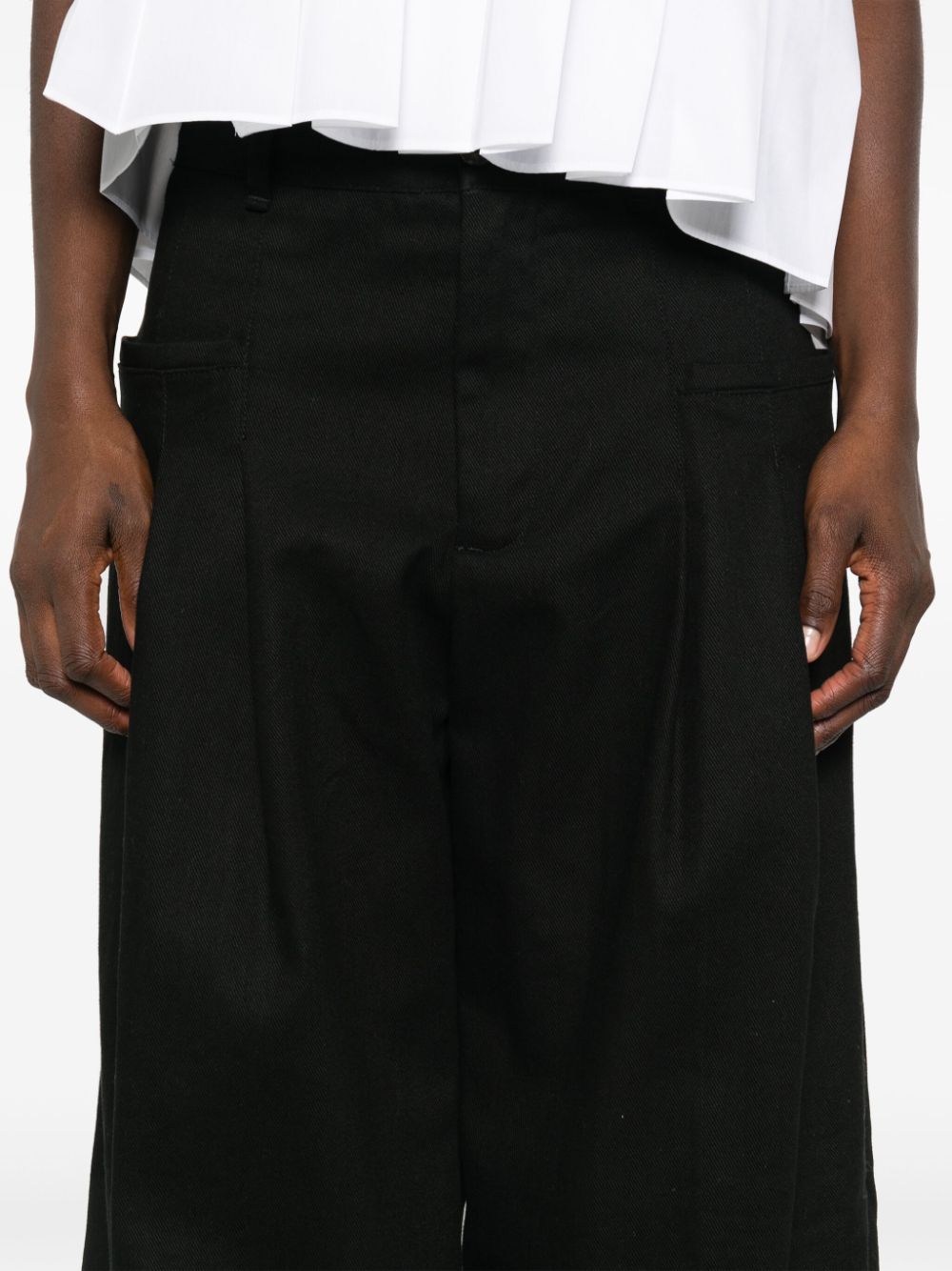 WHITE SAND Trousers Black