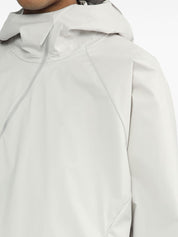 032 C Coats White