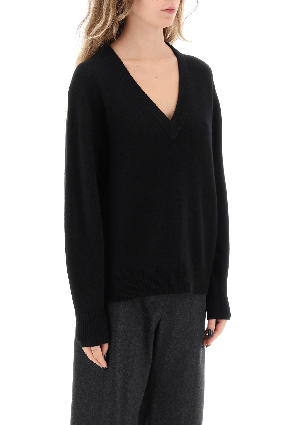 Guest In Residence The V Cashmere Sweater   Black