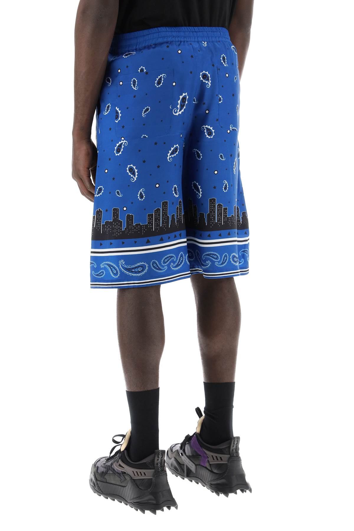 Off White Bermuda Shorts With Paisley Pattern   Blue